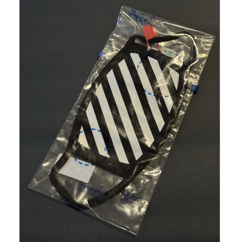 Off-White Face Mask NWT